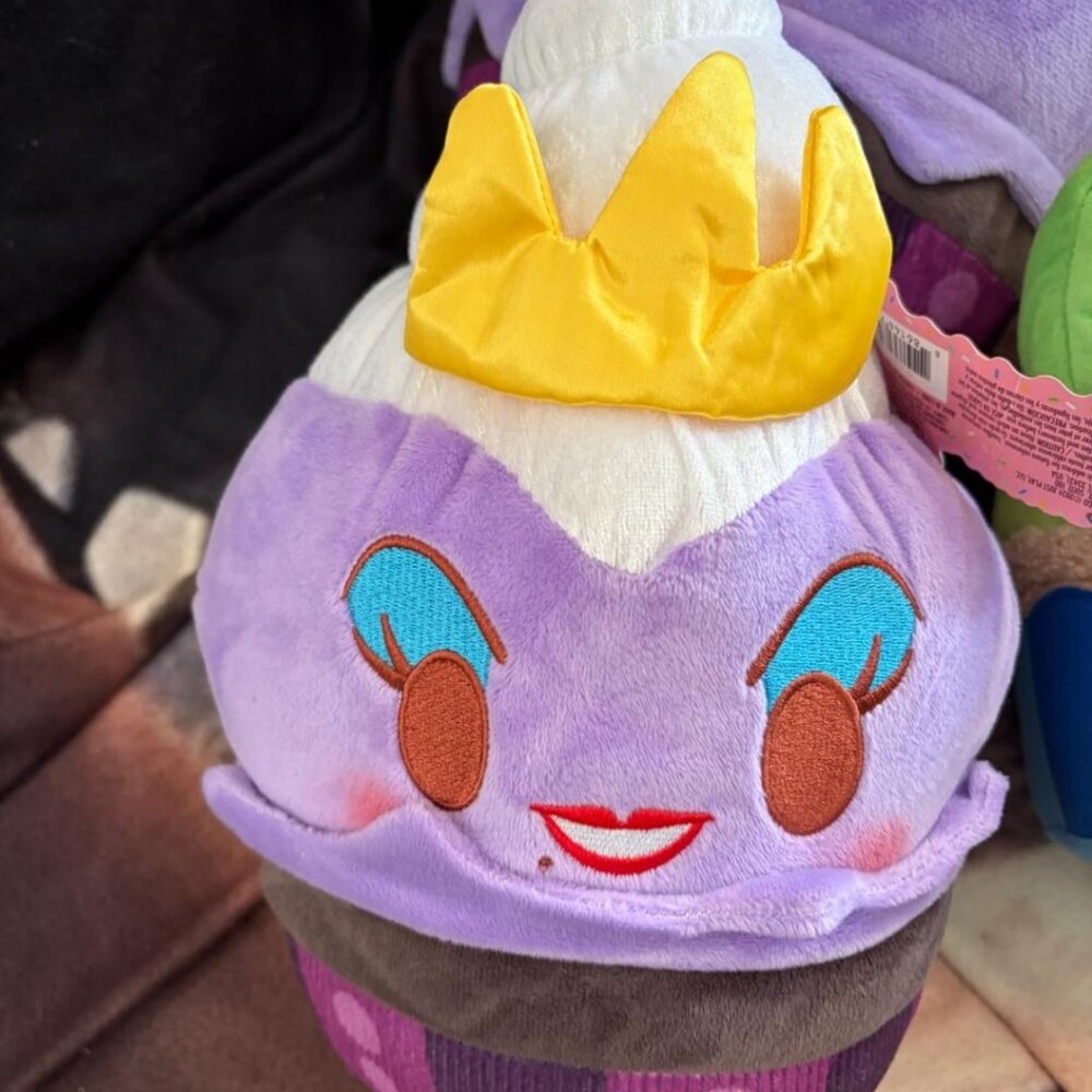 Disney Munchlings Ursula Cupcake Plush 12 inches